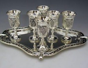 Shabbat Kiddush Cups/Goblets Set. Beautiful 6 (SIX) x Silver Plated Cups Grapes Design + Tray. Cups: 3.25". Tray: 6.5" x 5"