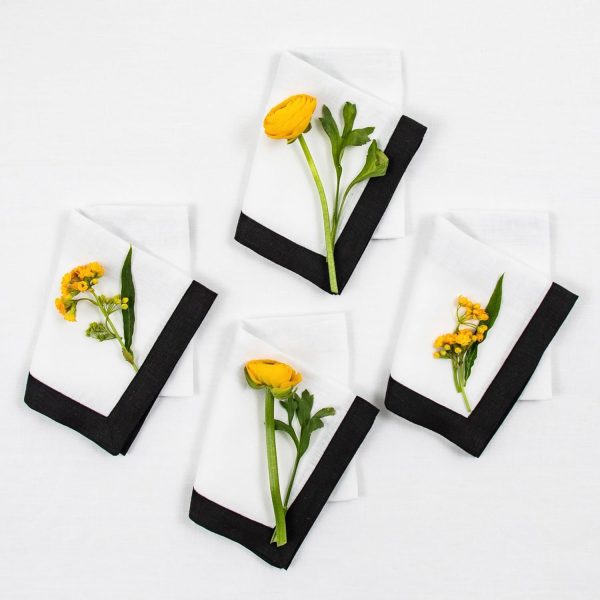 Solino Home Linen Napkins Set of 4 – 100% Pure Linen Black and White Cloth Napkins 20 x 20 Inch – Washable Dinner Napkins for Holiday, Winter – Classic