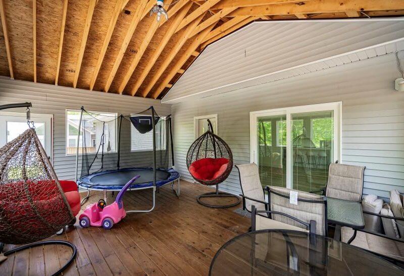 38-Unit-3-Sunroom-1-800×547