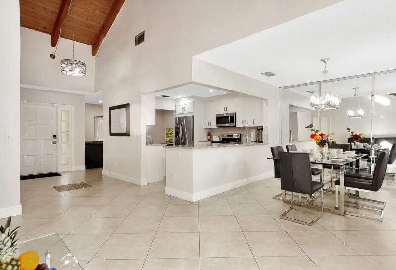 Carousel-Villa-Boca-FL-dining-room-800×546