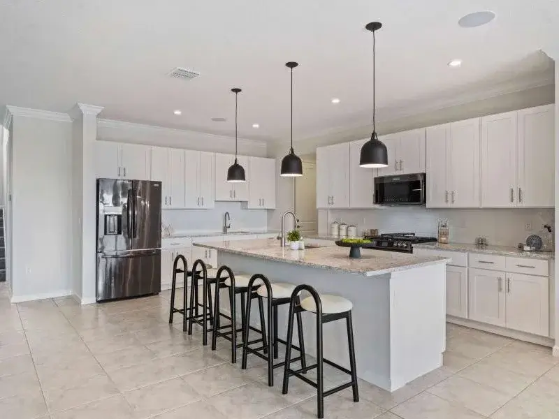 Golden-Villa-Eden-Gardens-Orlando-FL.-kitchen-800×600.jpg