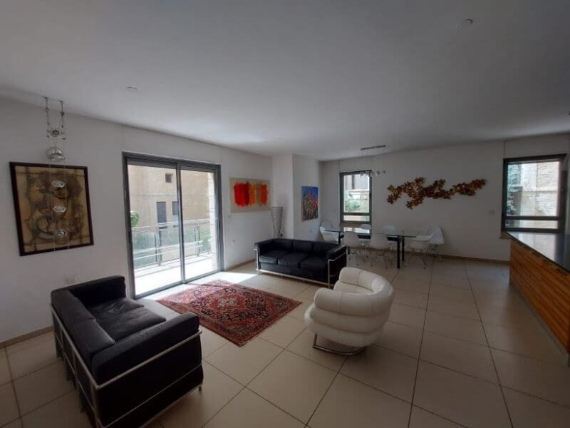 Main-room-800×600