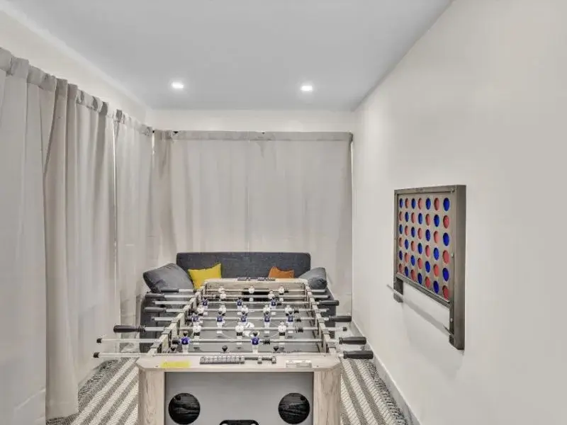 Terrace-Beach-North-Miami-Beach-Florida-gameroom-800×600.jpg