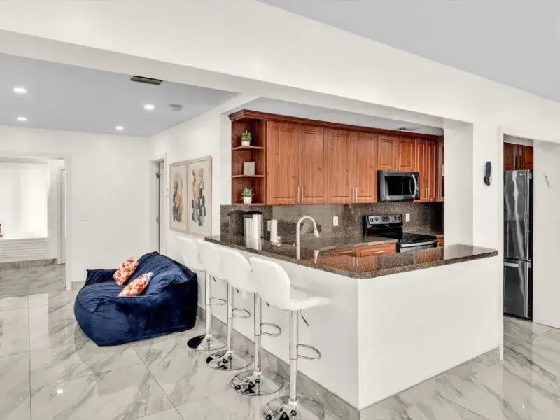 Terrace-Beach-North-Miami-Beach-Florida-kitchen-800×600.jpg