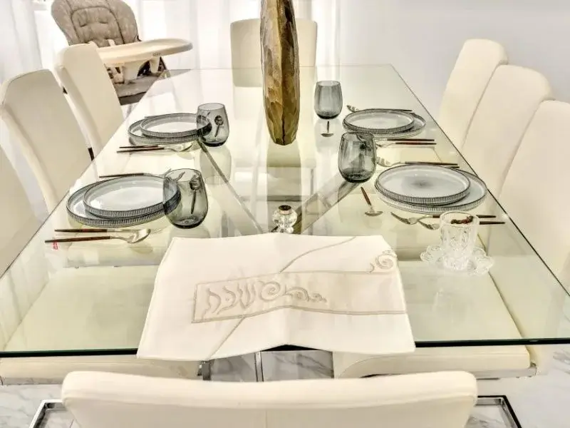 Terrace-Beach-North-Miami-Beach-Florida-shabbos-table-800×600.jpg