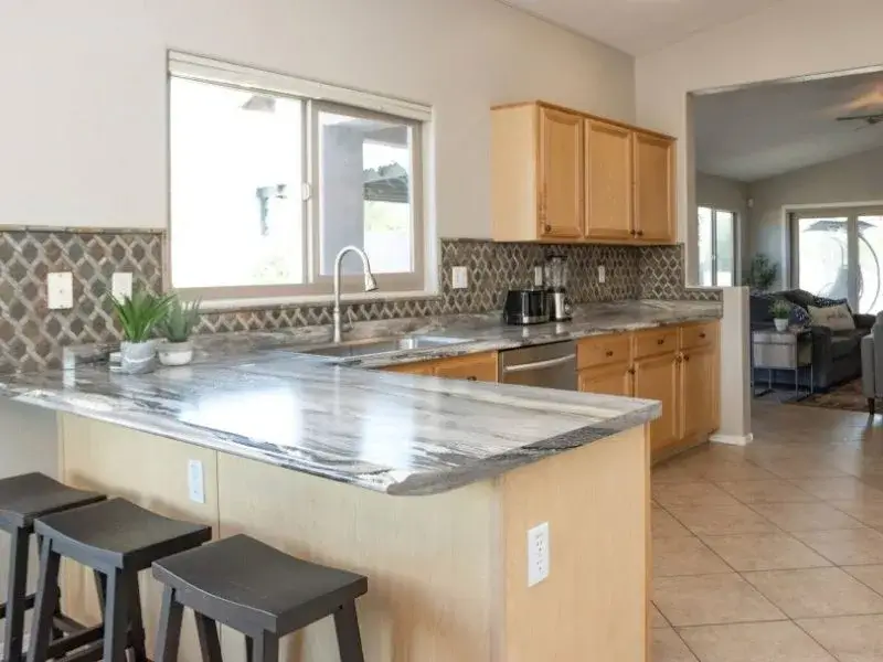 Trail-Villa-Casa-Grande-Arizona-kitchen-800×600.jpg