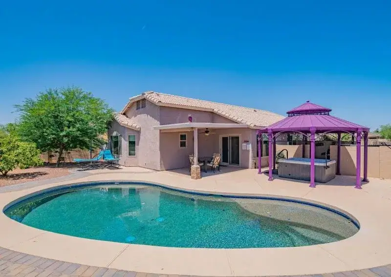 Trail-Villa-Casa-Grande-Arizona-pool-800×567.jpg