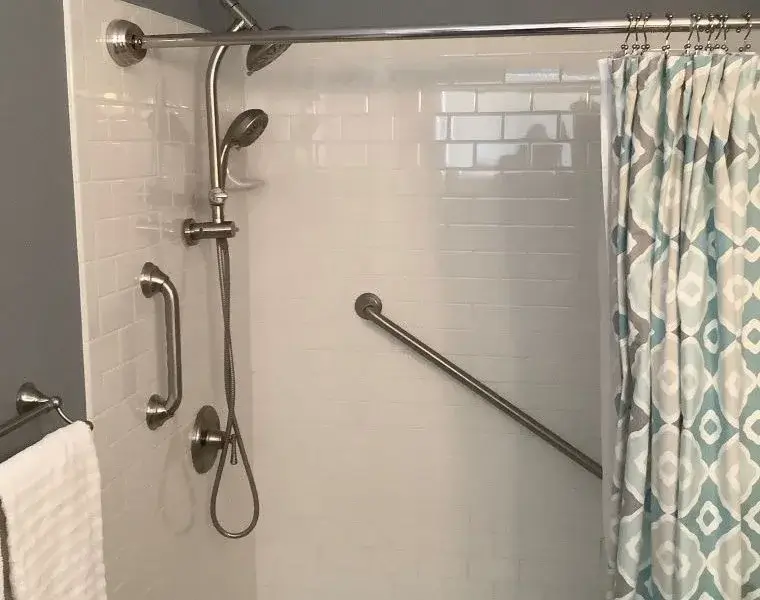 apt-1-bathroom-760×600.jpg