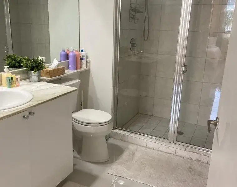 aventura-fl-apt-bathroom-1-760×600.jpg