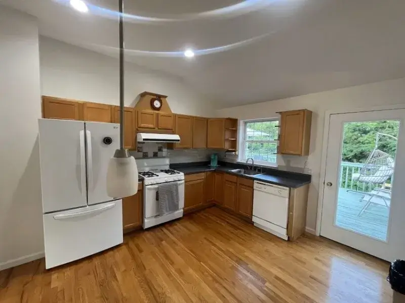 knight-villa-Monroe-NY-kitchen-800×600.jpg