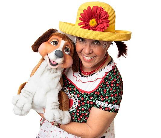 Marcela Murad Artist Entertainer – Mama the Clown