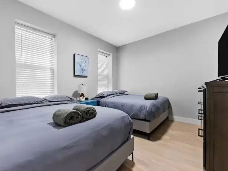 Opal-Apt-1-crown-heights-2nd-bedroom-800×600.jpg