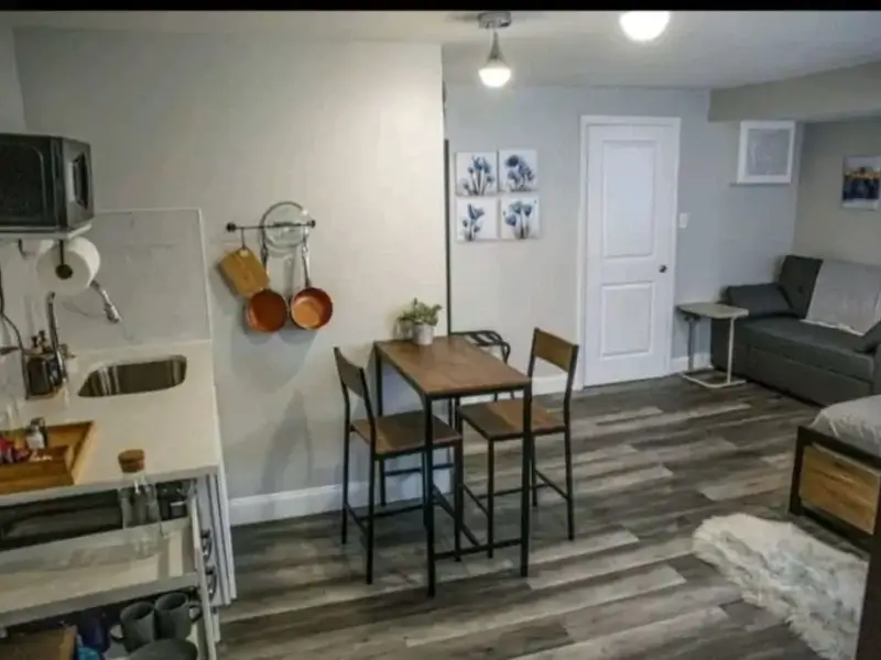 Screenshot_20231205_170600_Airbnb-1024×687-1-800×600