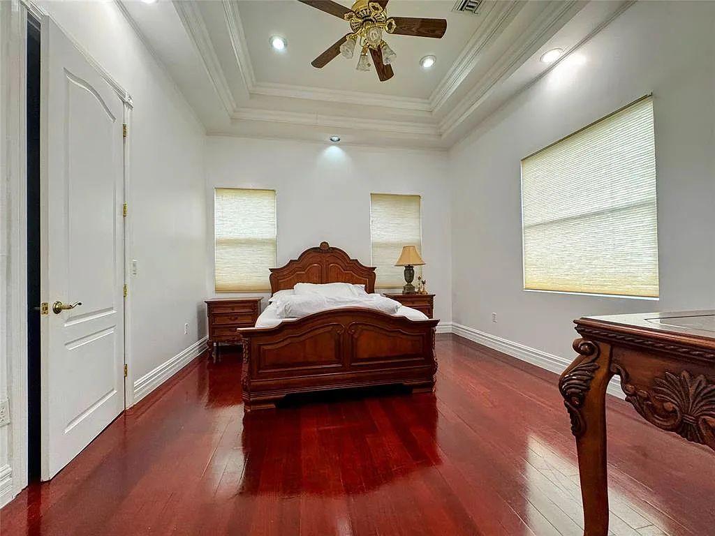 242ecda5-ab2a-4c23-9fc8-9db8d74097c9