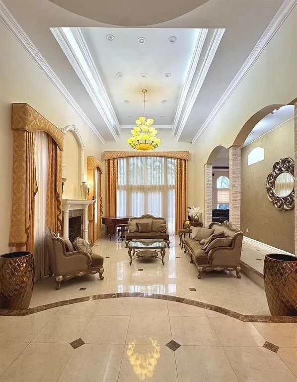 4b87cd1d-9839-49bb-89e0-02b5acefaebf