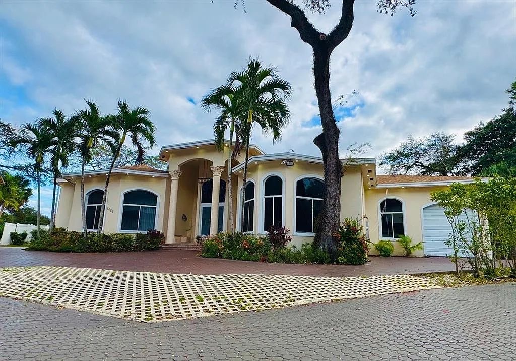 ef1fff1a-6217-4803-b685-fba16163a3f7